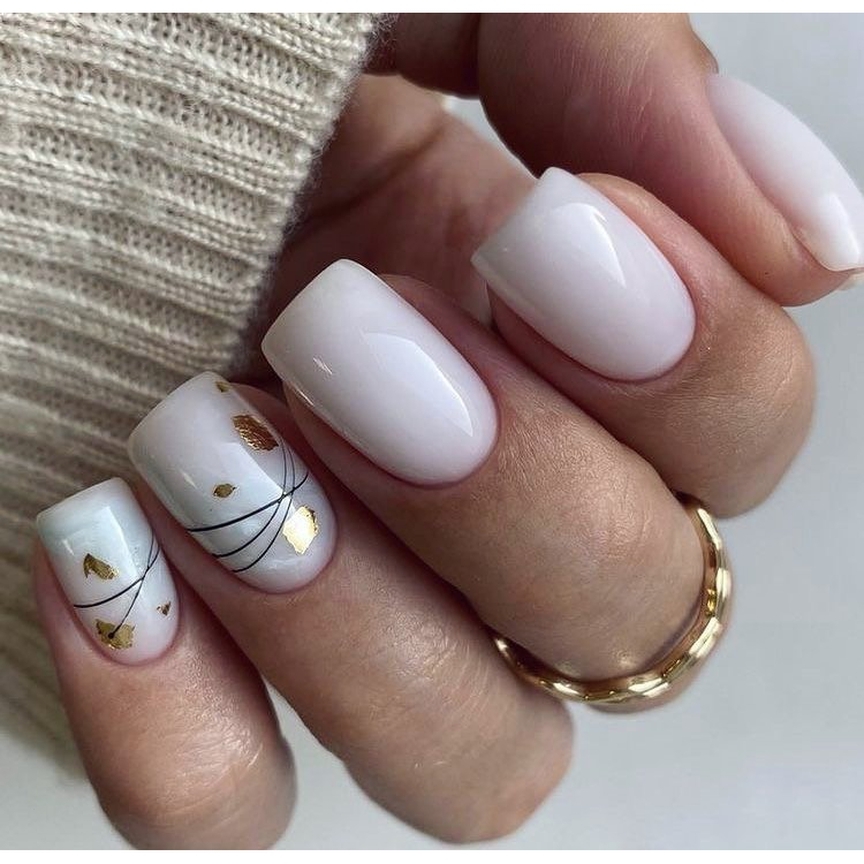 Unghie bianche lucide - Instagram: @ideas_for_nailart