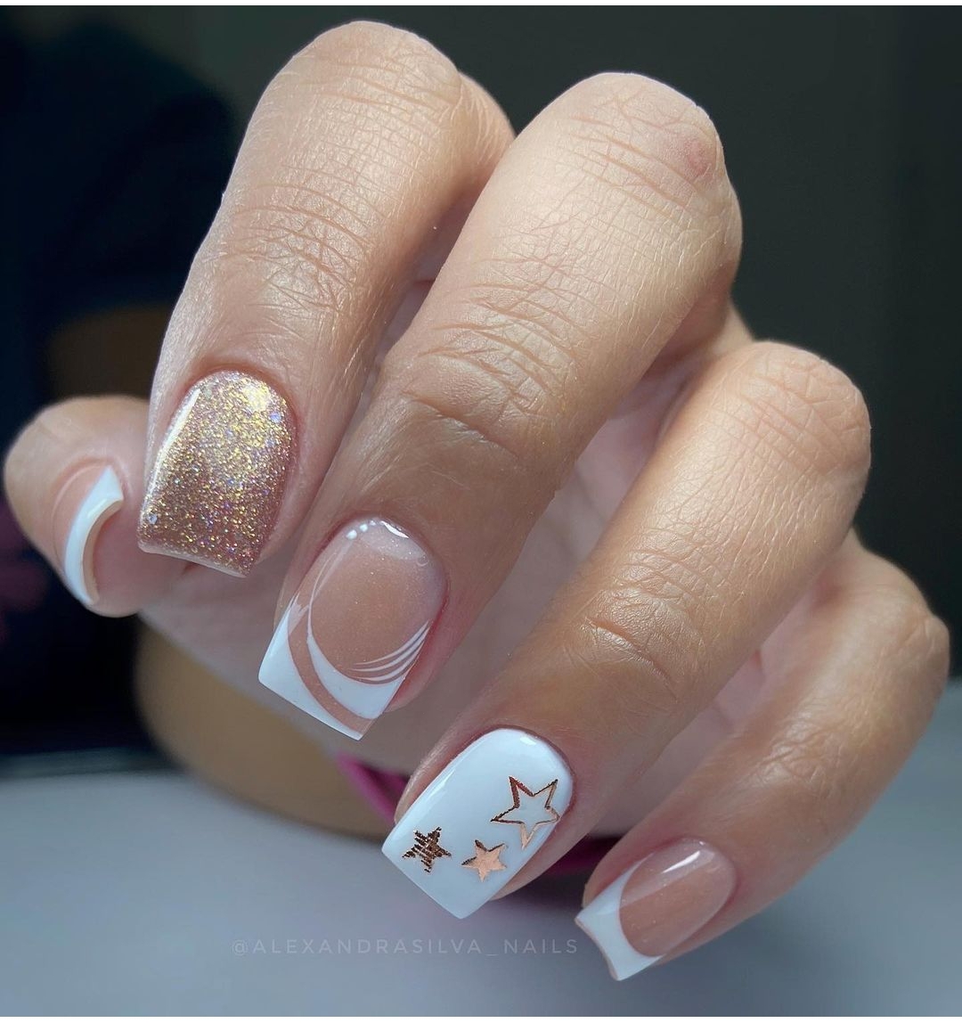 Unghie corte quadrate bianche - Instagram: @alexandrasilva_nails