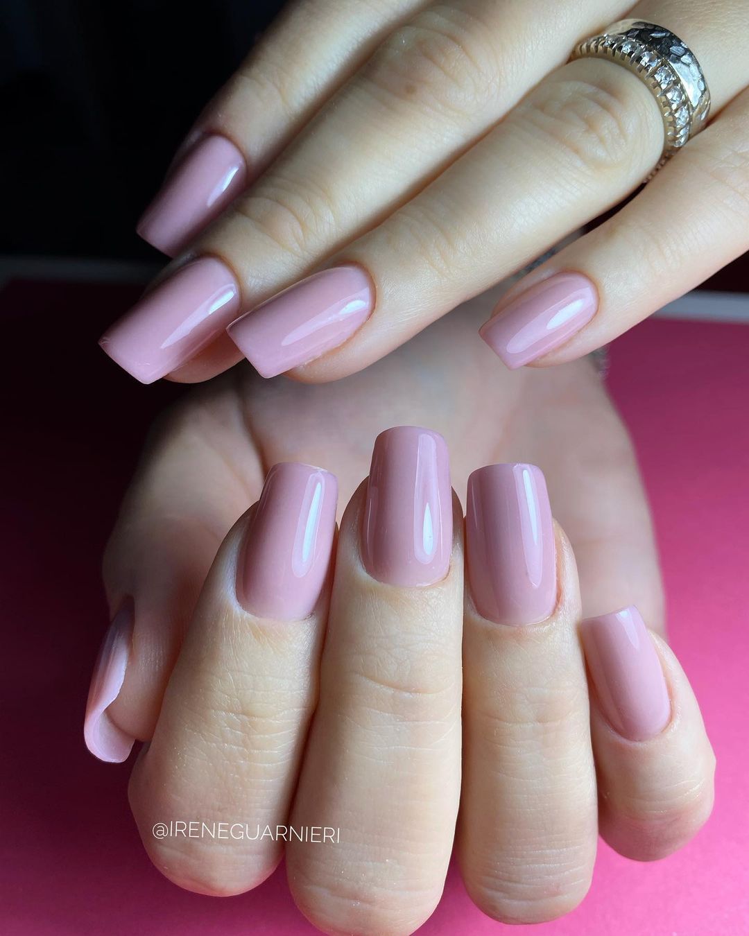 Unghie rosa cipria - @ireneguarnieri