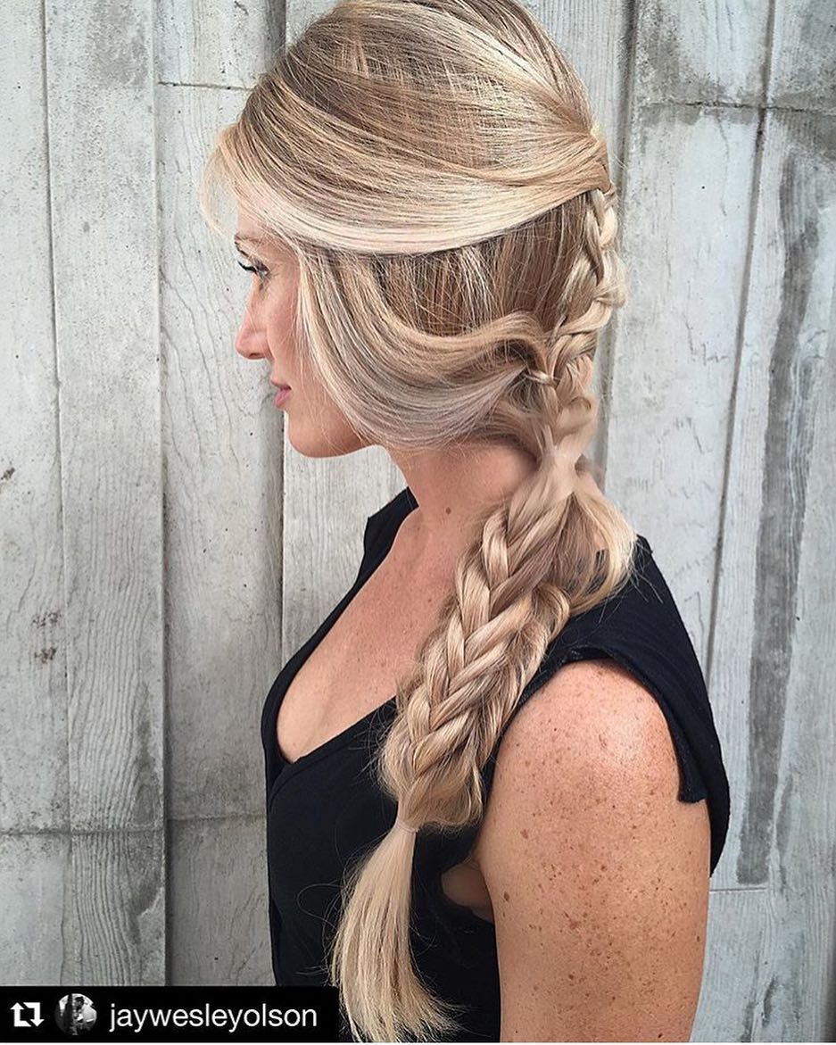 Acconciatura treccia su capelli biondi - @jaywesleyolson