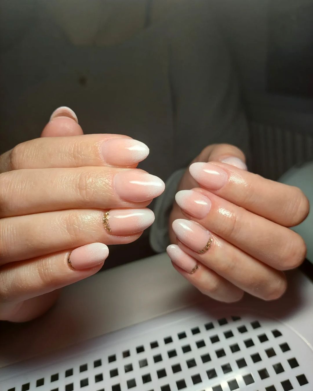Baby boomer semplice - @zozoo.nails