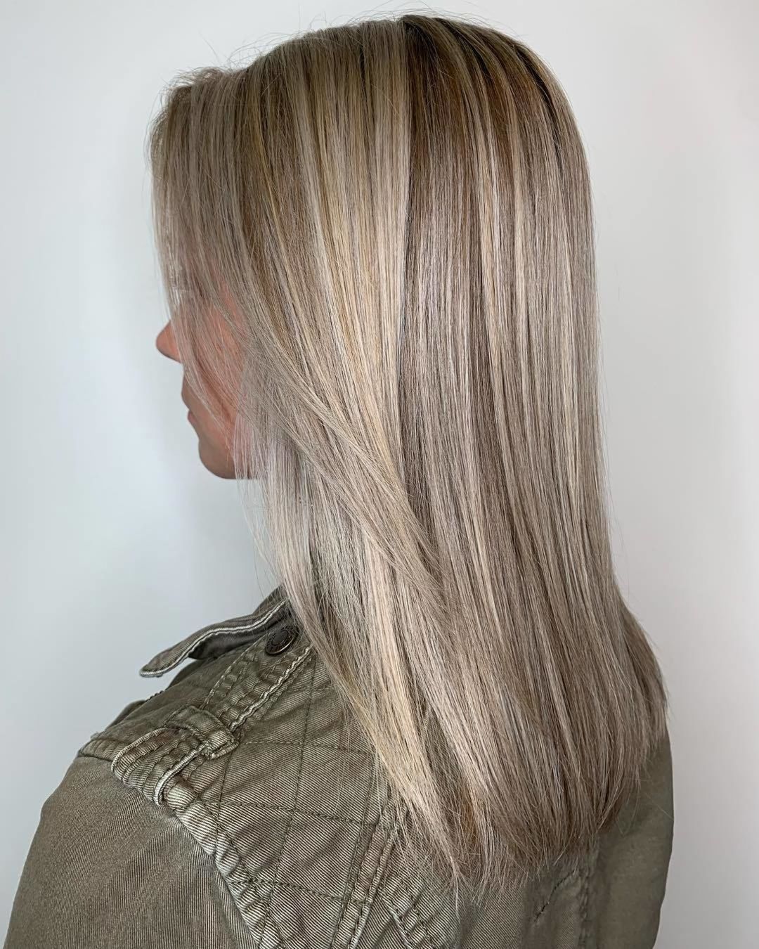 Capelli medi biondi lisci