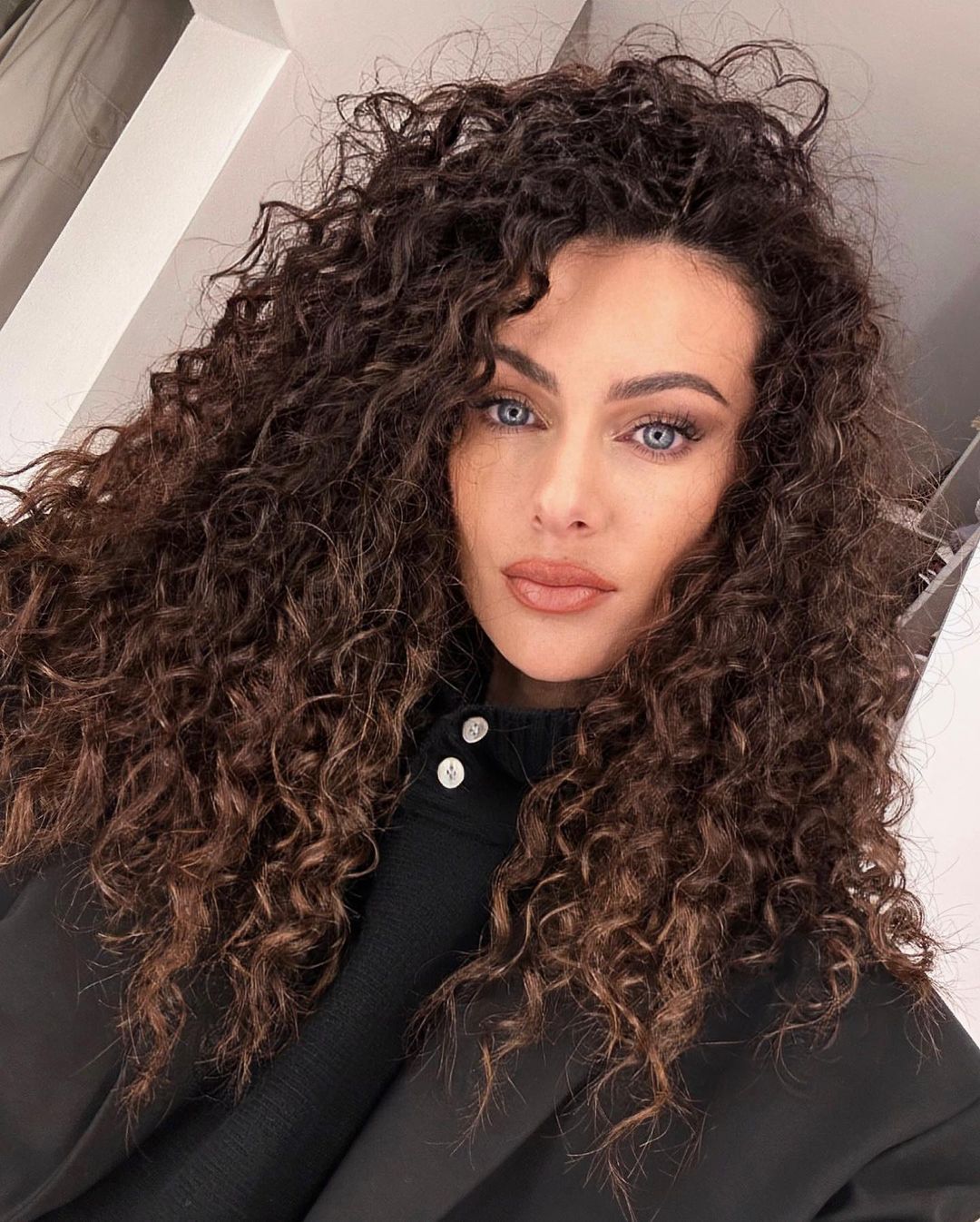 Paola Turani riccia - @paolaturani