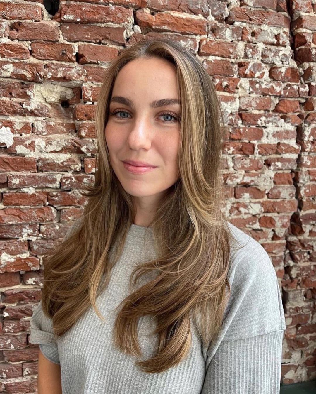 Shatush biondo-castano - Instagram: @yourhairmate_vancouver_bc