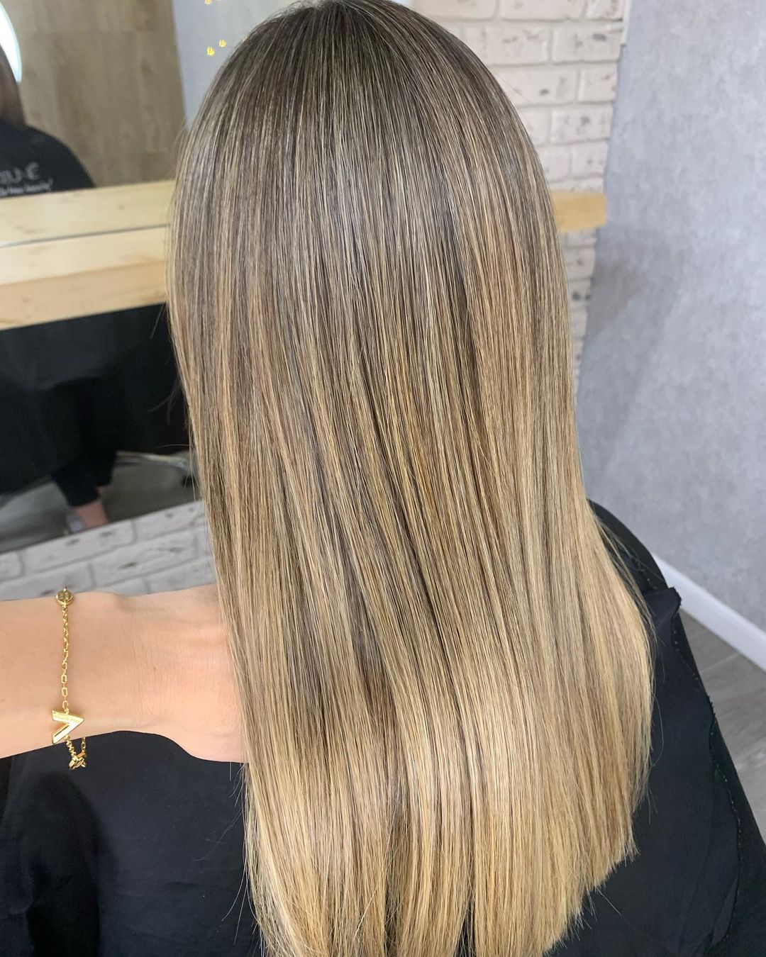 Shatush biondo semplice - Instagram: @katerina_timofeeva55