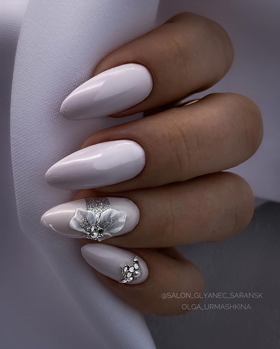Unghie finte bianche - @salon_glyanec_saransk