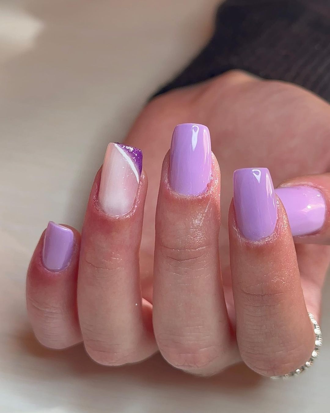 Unghie lilla quadrate - @robertademartinomakeup