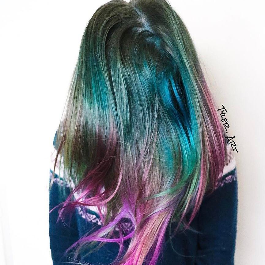 Capelli colorati - @tyler.art 