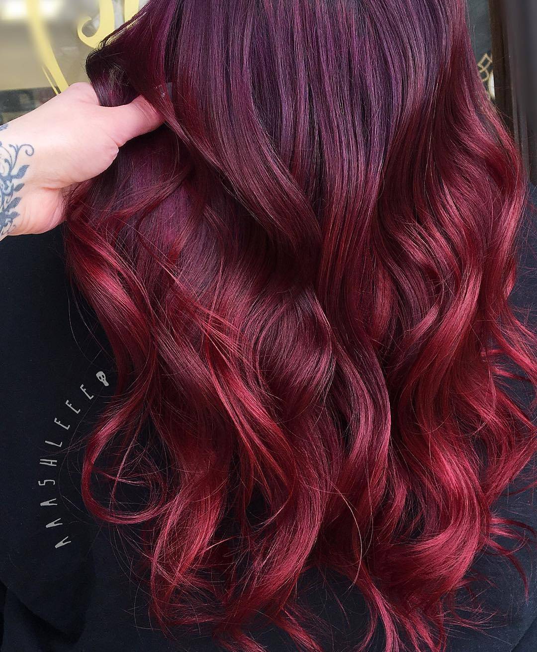 Capelli rosso scuro - @aaashleee