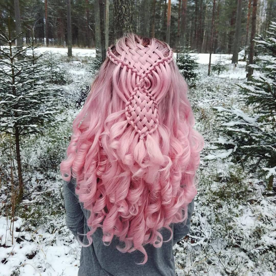 Acconciatura capelli rosa - Instagram: @myhairstyle_so