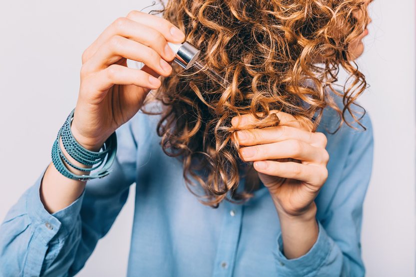 Capelli crespi - @adobestock.com