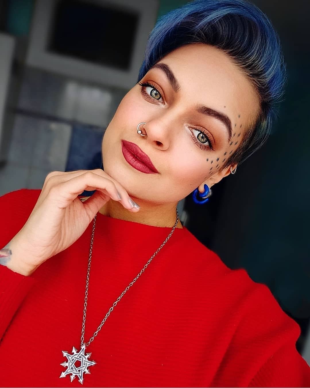 Pixie con sfumature blu - Instagram: @redasrowan