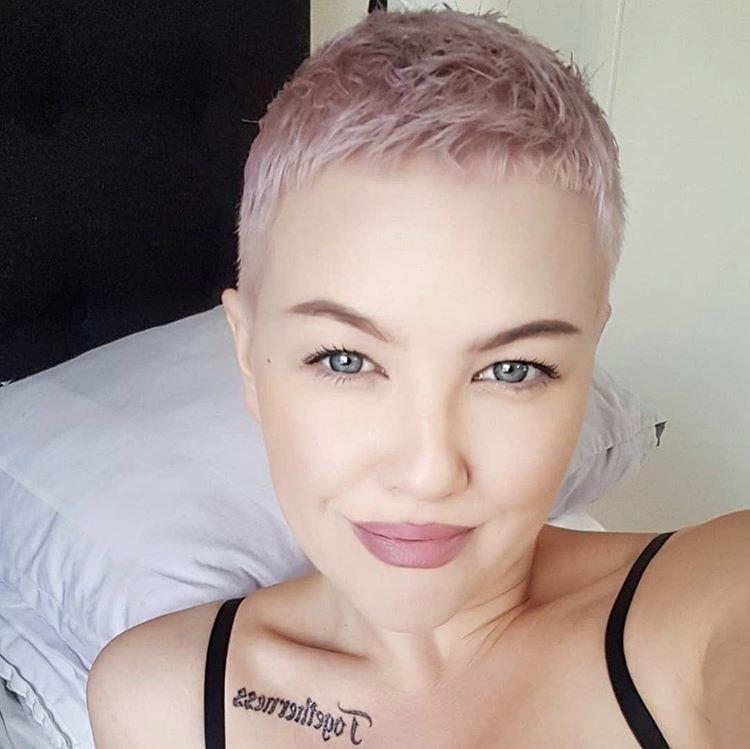 Pixie rosa rasato - @annikahaikala