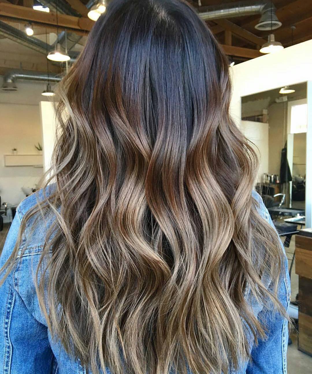 Balayage castano - Instagram: @itsalwaysbecks