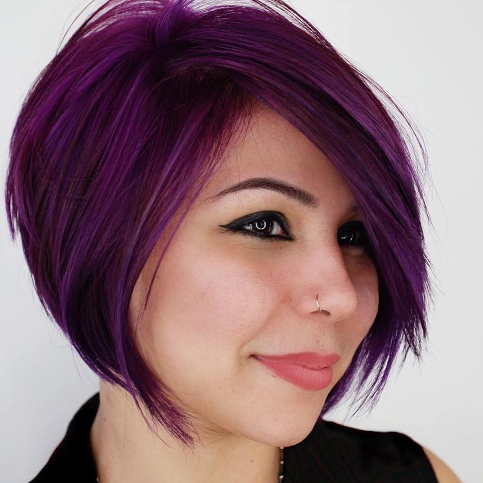 Bob corto viola - Instagram: @_katie_green_
