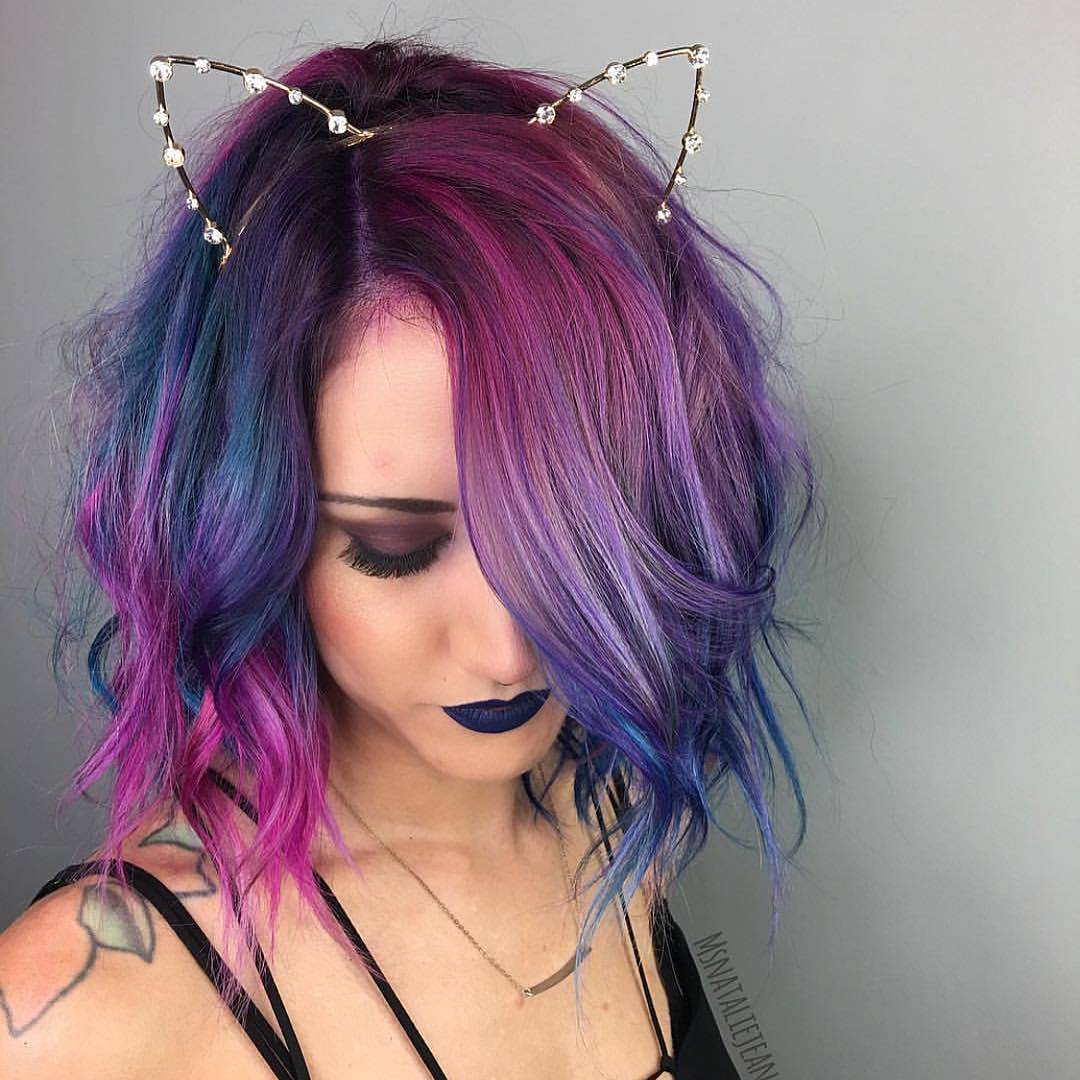 Caschetto con sfumature blu e viola - Instagram: @msnataliejean