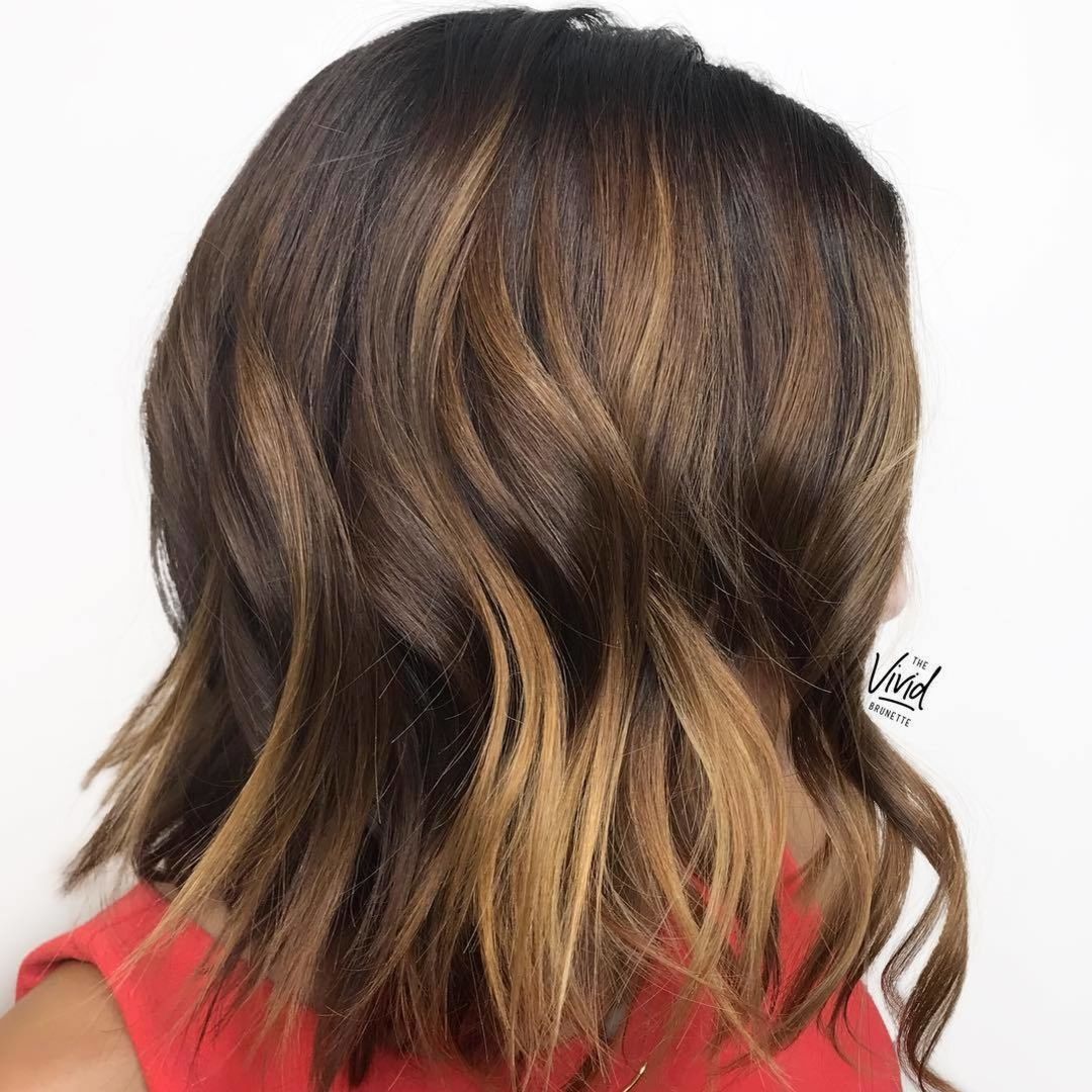 Caschetto lungo con sfumature castane - Instagram: @thevividbrunette