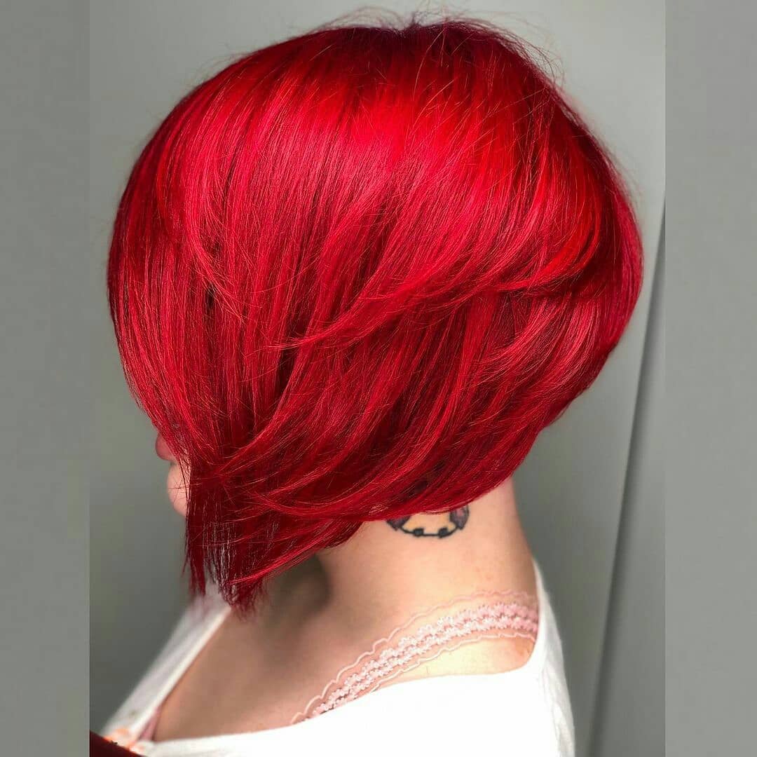 Caschetto rosso fuoco - Instagram: @tanyusha_younusova