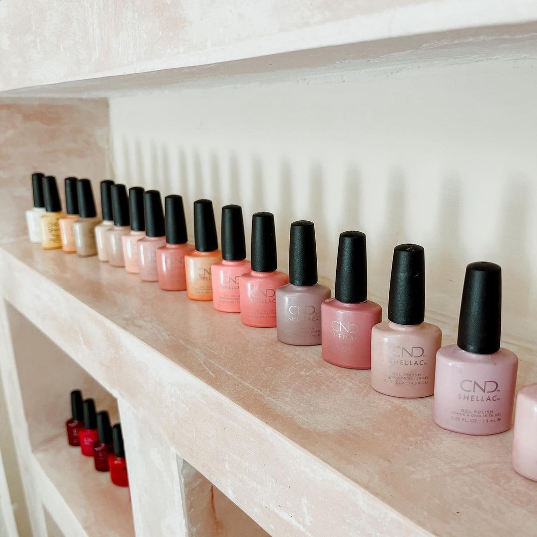 Come far durare lo smalto - Instagram: @lashandnailbali