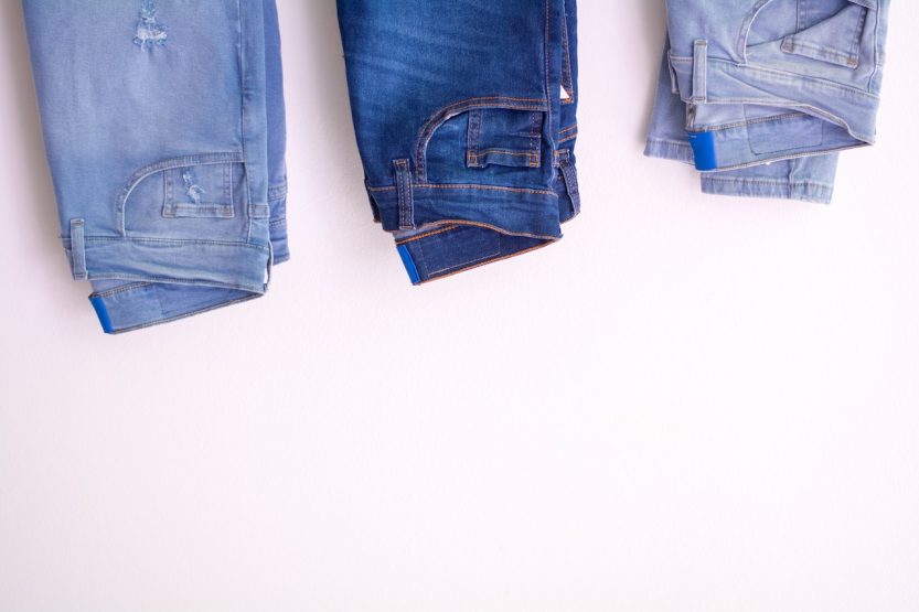 Come scegliere il modello di jeans - Foto: Foto di Mica Asato / Pexels.com