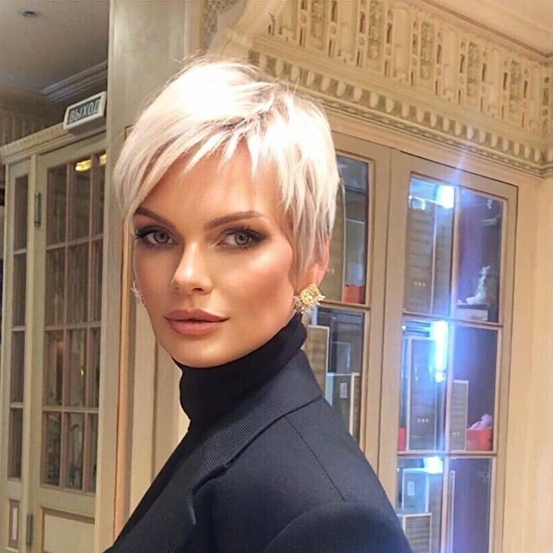 Pixie biondo platino - Instagram: @pascal.tessier