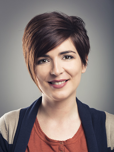 Pixie con ciuffo laterale - Foto: @adobestock.com