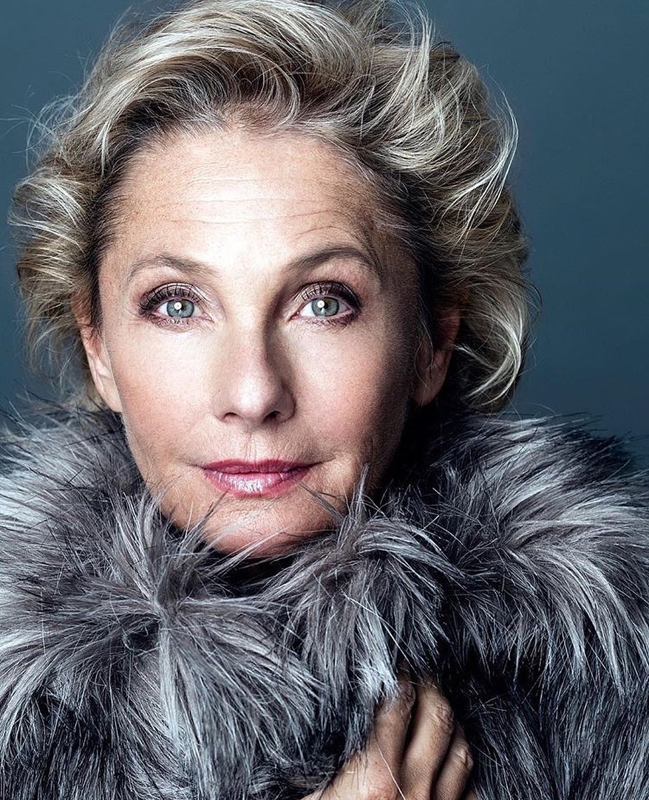 Pixie corto mosso over 50 - Instagram: @wookie.mayer 