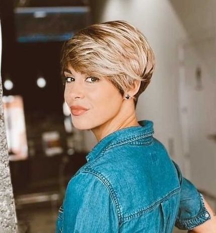 Pixie corto scalato - Instagram: @mariamrtnayuso