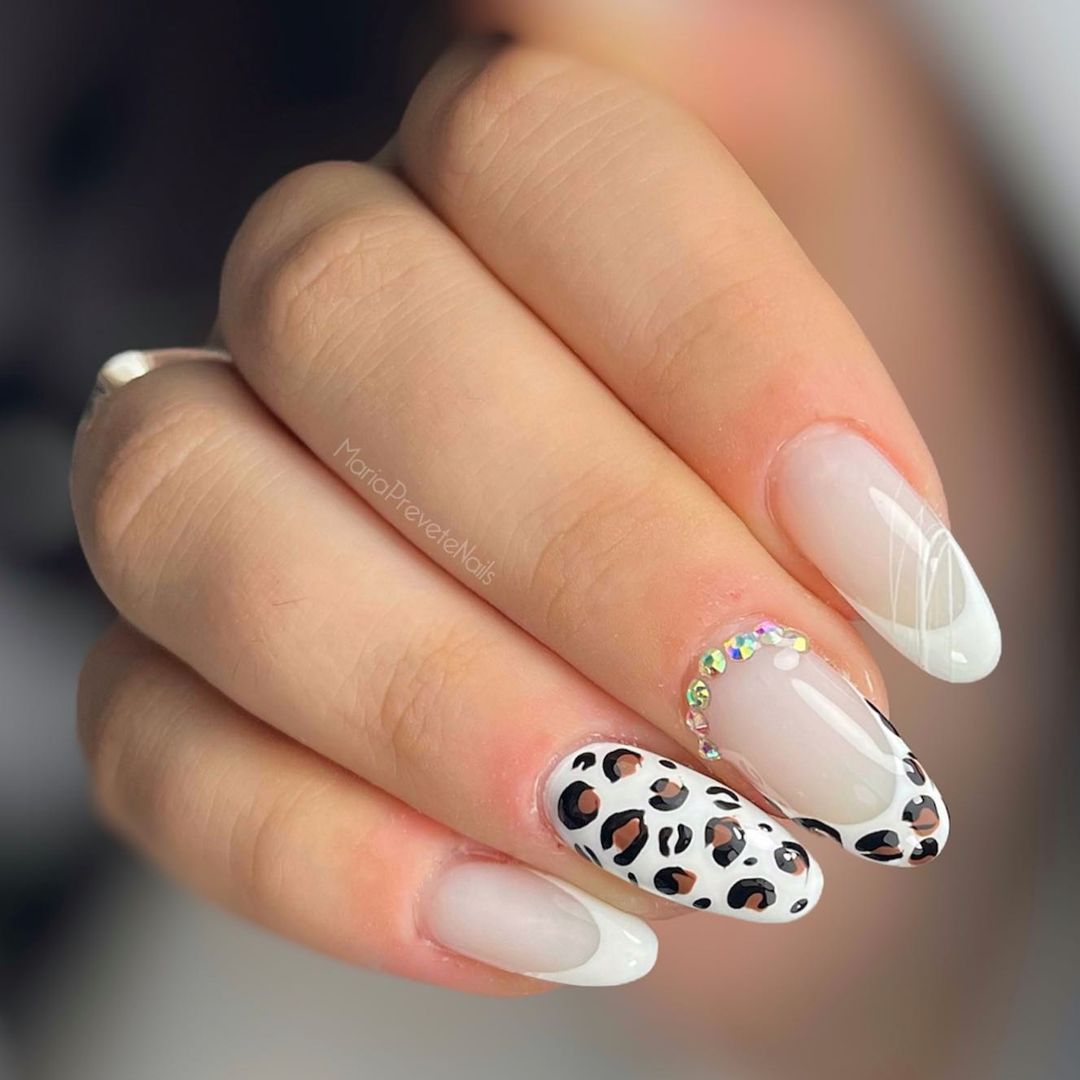 Smalto leopardato - Instagram: @mariaprevete_nails