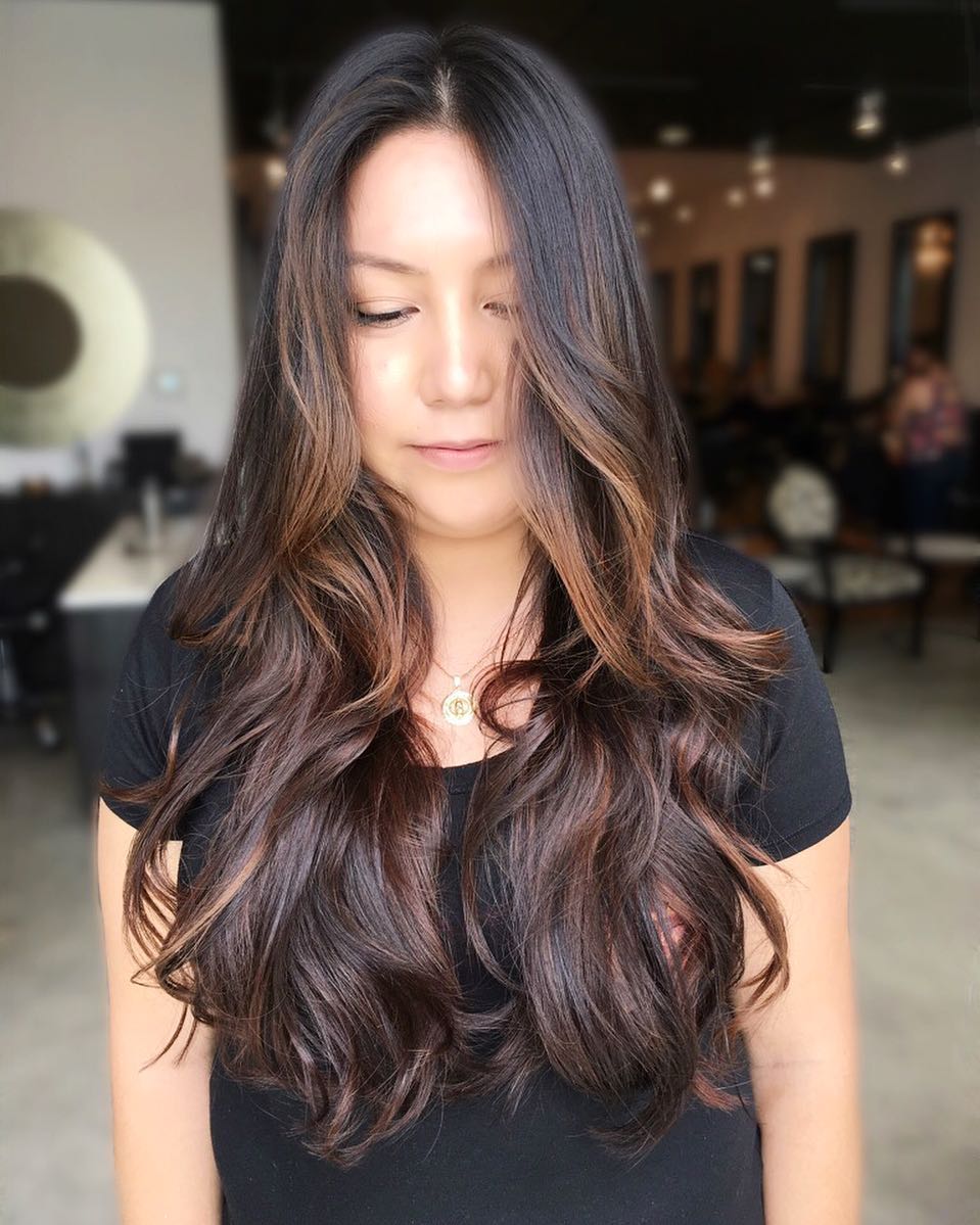 Balayage castano - Instagram: @makeupfreaktyler