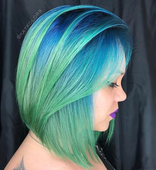Capelli azzurri e turchese