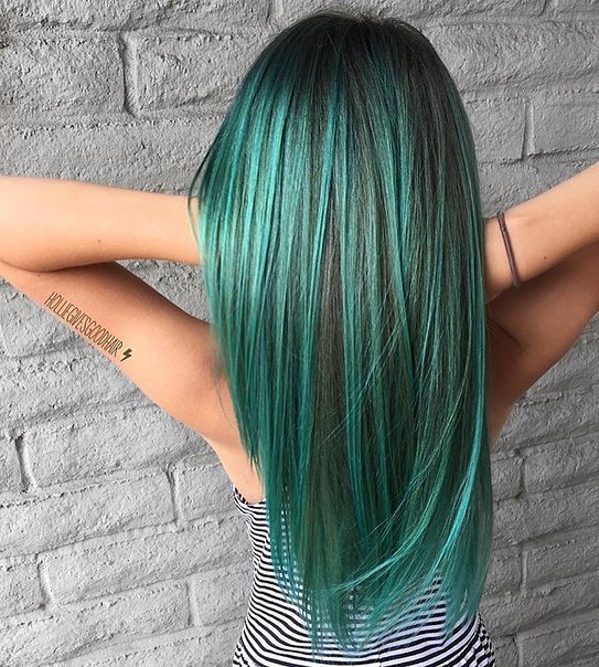 Capelli lisci verdini