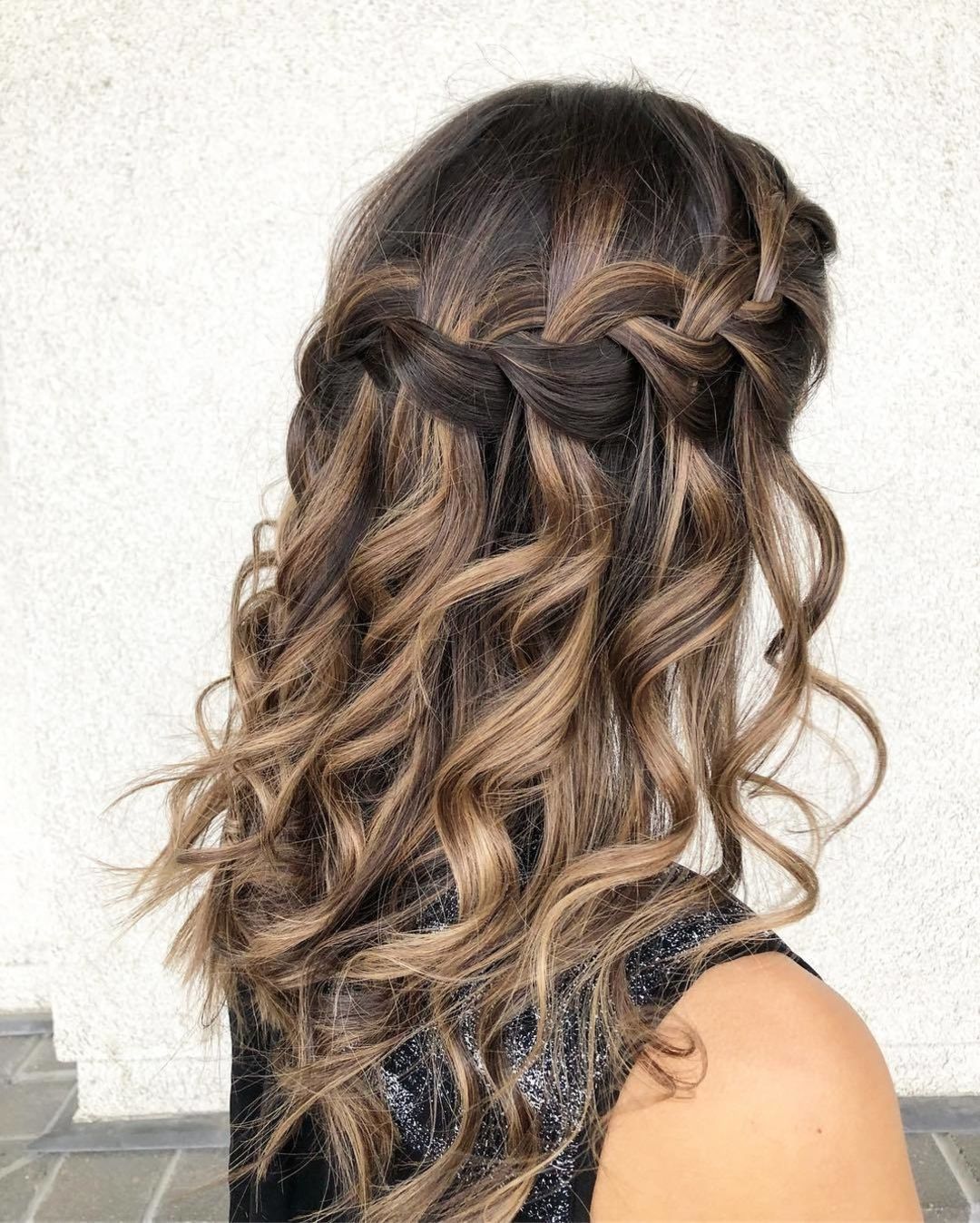 Capelli lunghi mossi - Instagram: @shar_stylist