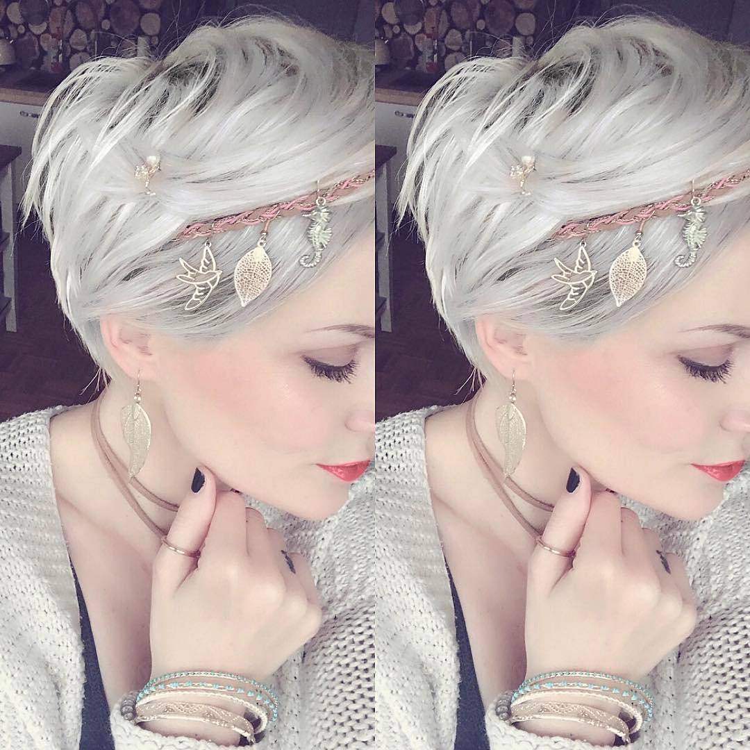 Pixie bianco con accessori - Instagram: @mademoiselle_pixie