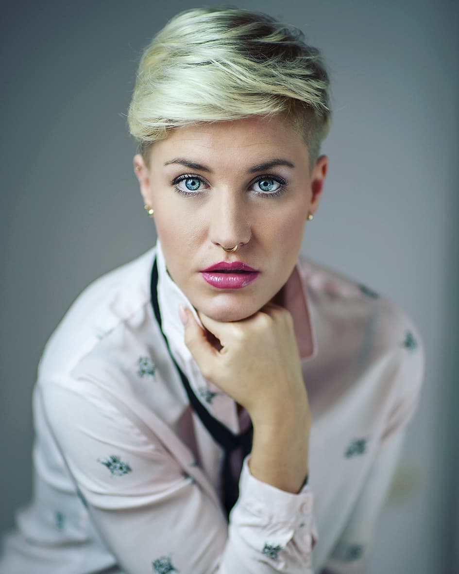 Pixie biondo con ciuffo - Instagram: @filiz_alica_weiss