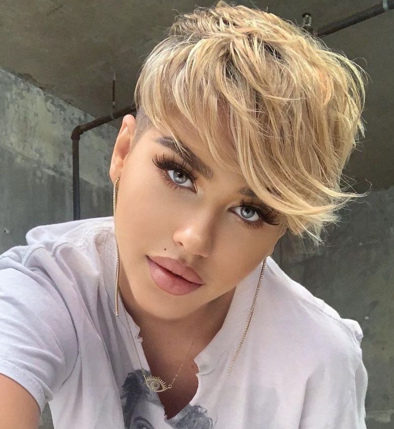 Pixie biondo scalato - Instagram: @autumnhartt