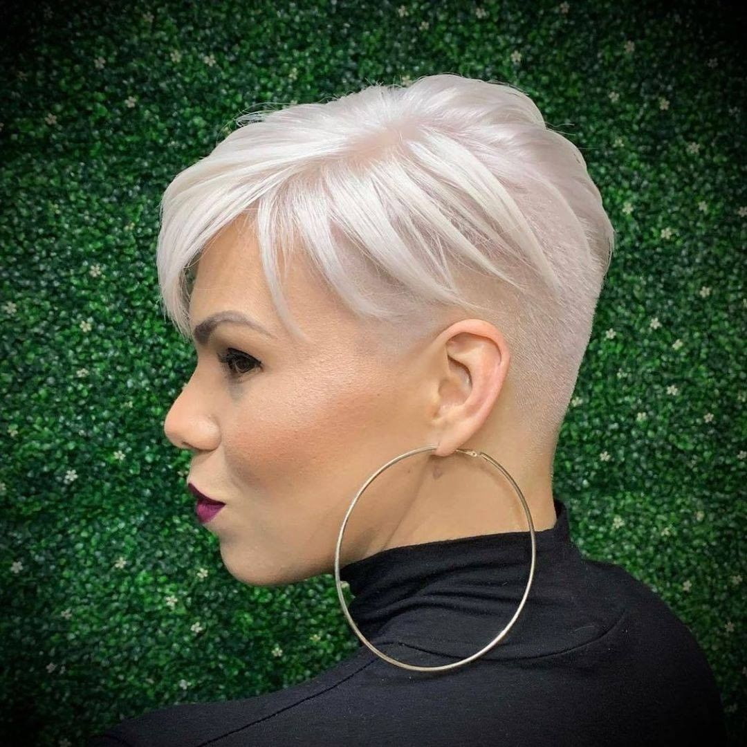Pixie con rasatura laterale