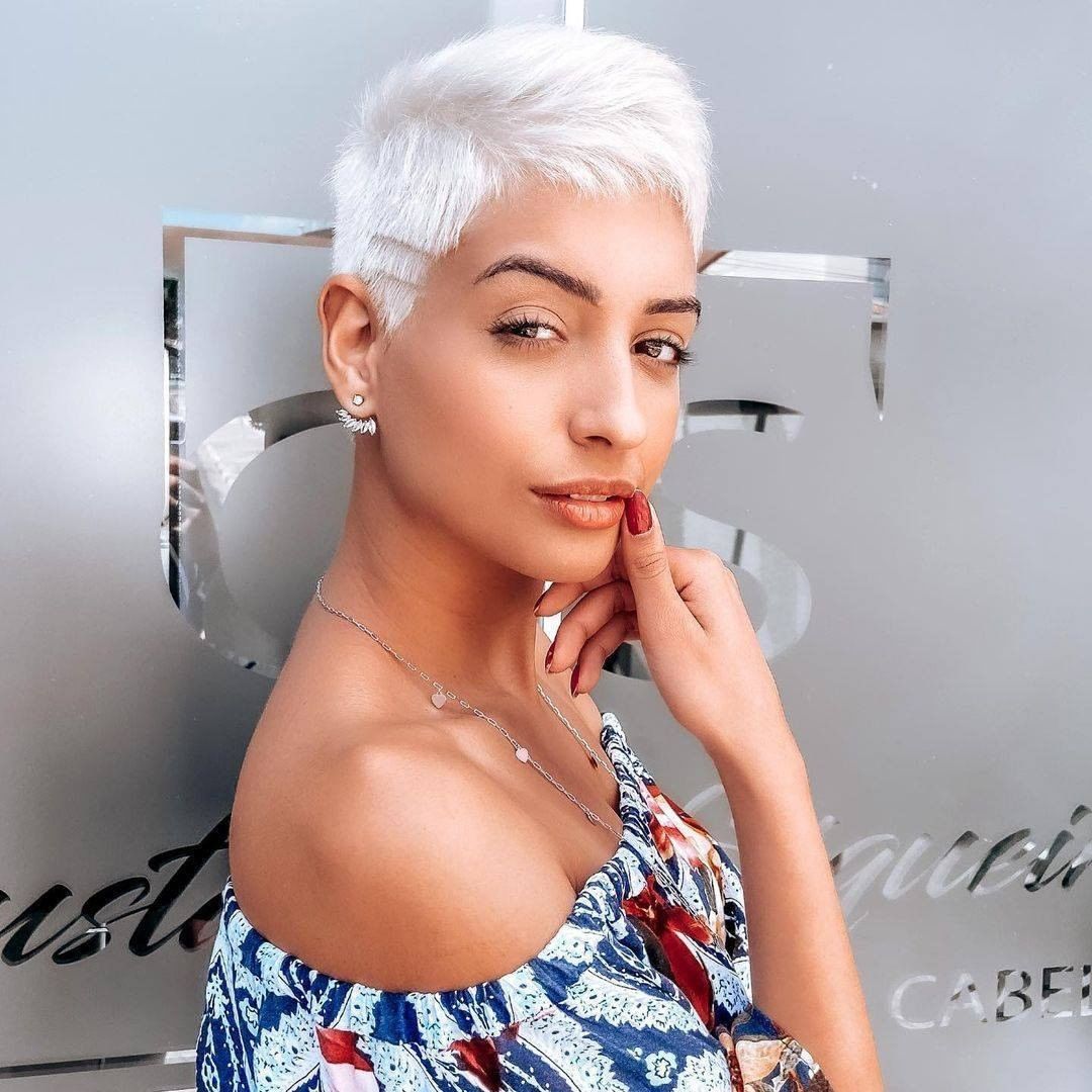 Pixie rasato - Instagram: @graccicorrea