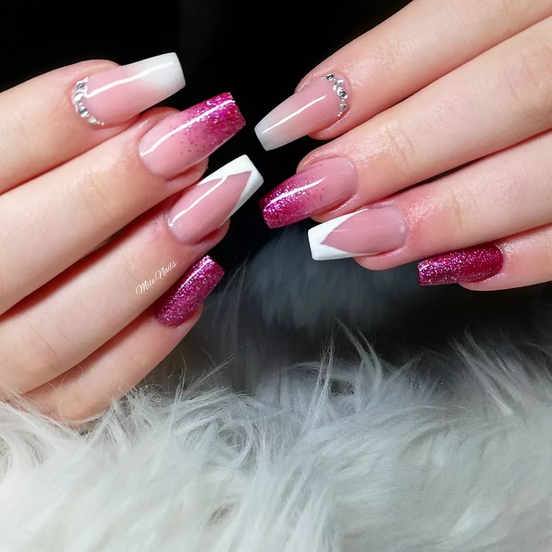 Unghie con glitter - Instagram: @1000leee