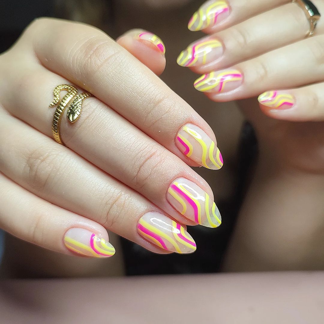 Unghie estive particolari - Instagram: @nails_like_av