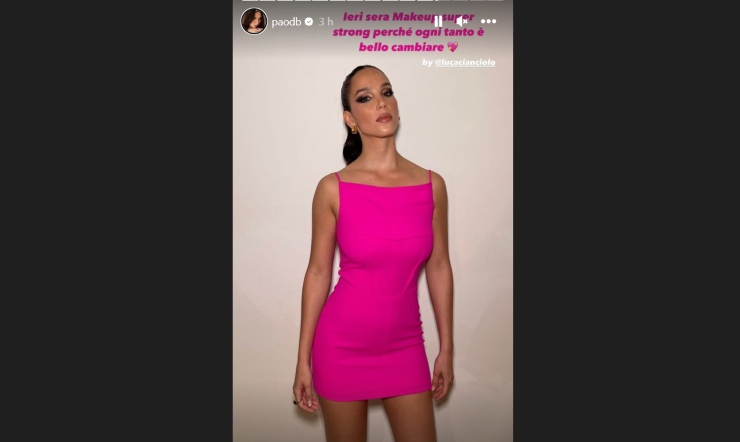 paola di benedetto look abito radio zeta