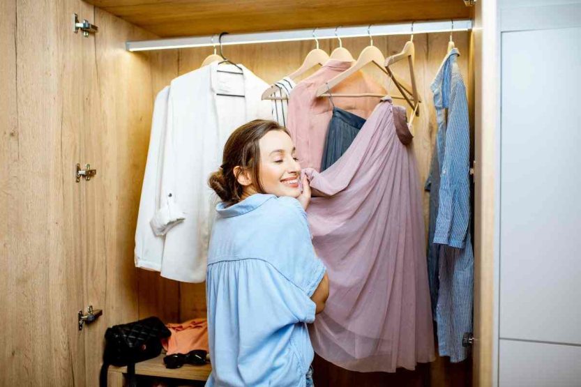 vestiti armadio donna